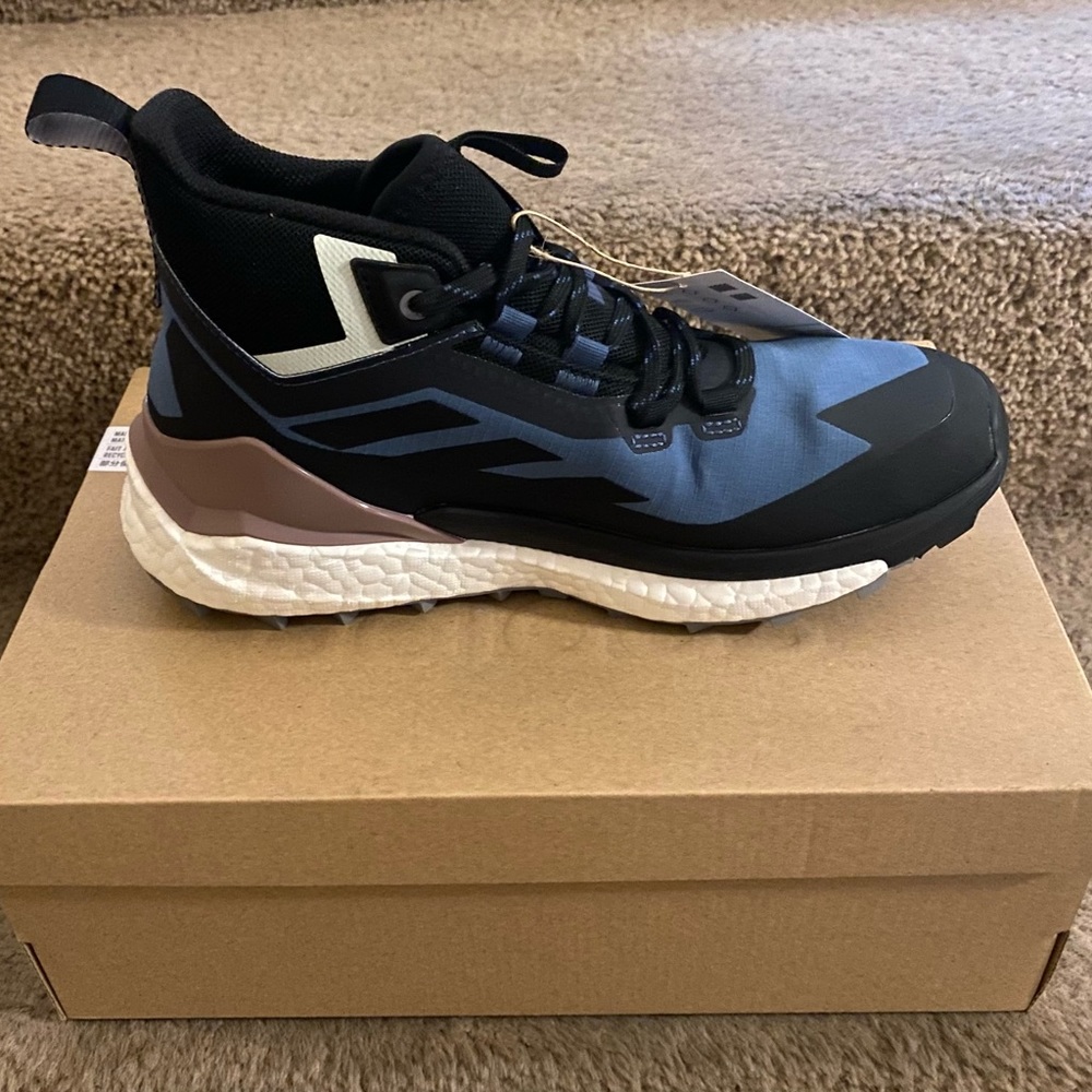 Adidas Terrex Hiker 2 GTX size 7